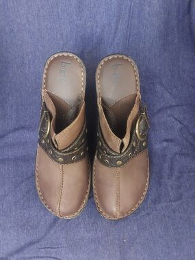 b.o.c. Women's Brown Leather Mule Clogs with Buckle Sz 8